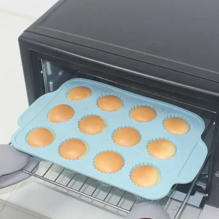 12 Caves Easy clean Odorless Oven Strong Cake Maker Silicone Muffin Pan Silicone Baking Mold Tray